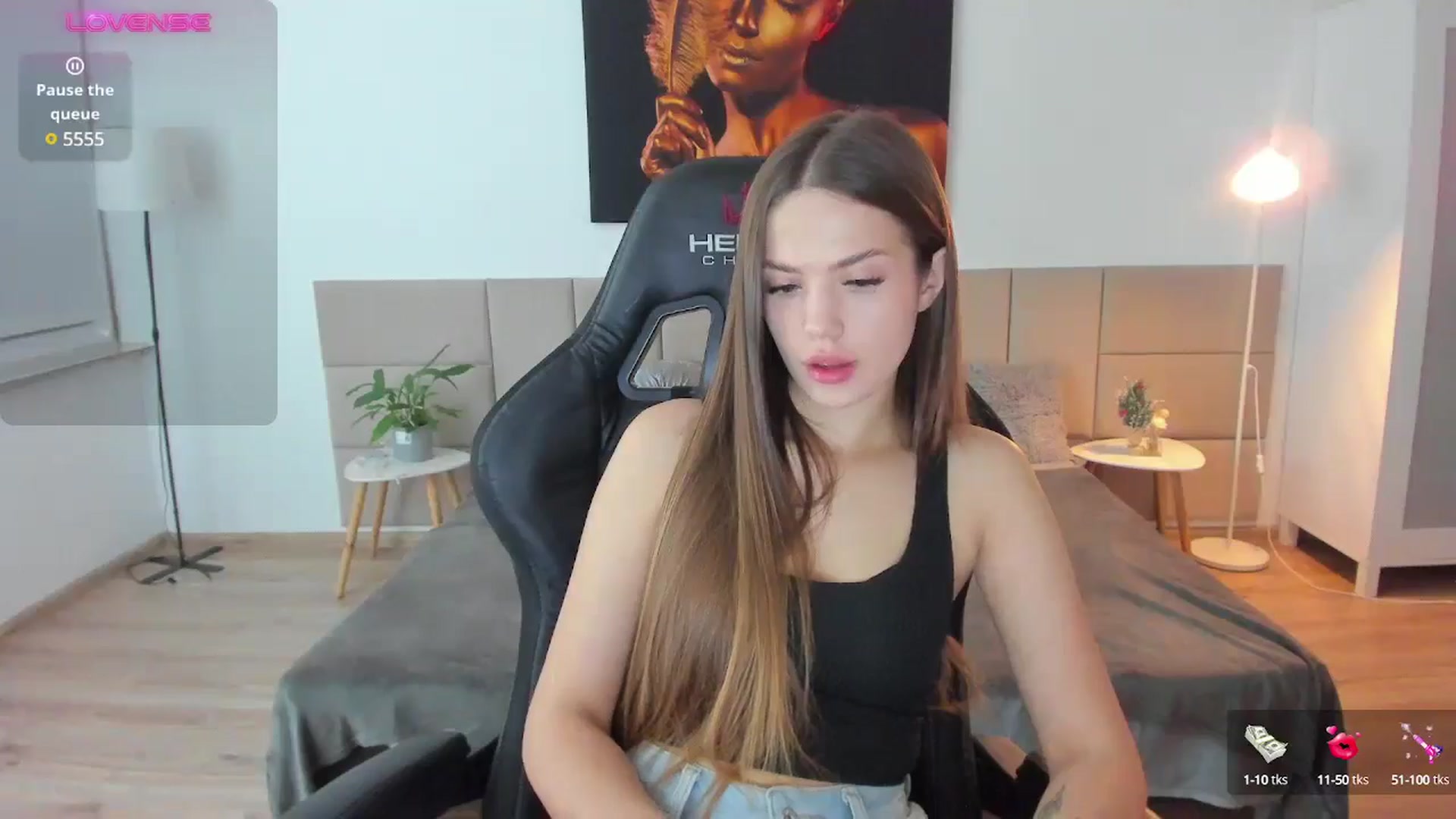 Gallery image thumbnail from JessicaB's myfreecams stream on, 01/05/2025, 24:15 image 3 of 20