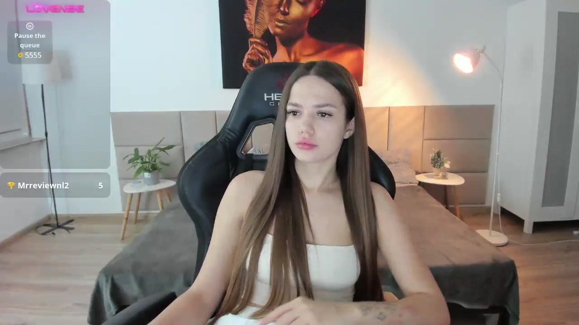 Gallery image thumbnail from JessicaB's myfreecams stream on, 01/06/2025, 23:13 image 4 of 20