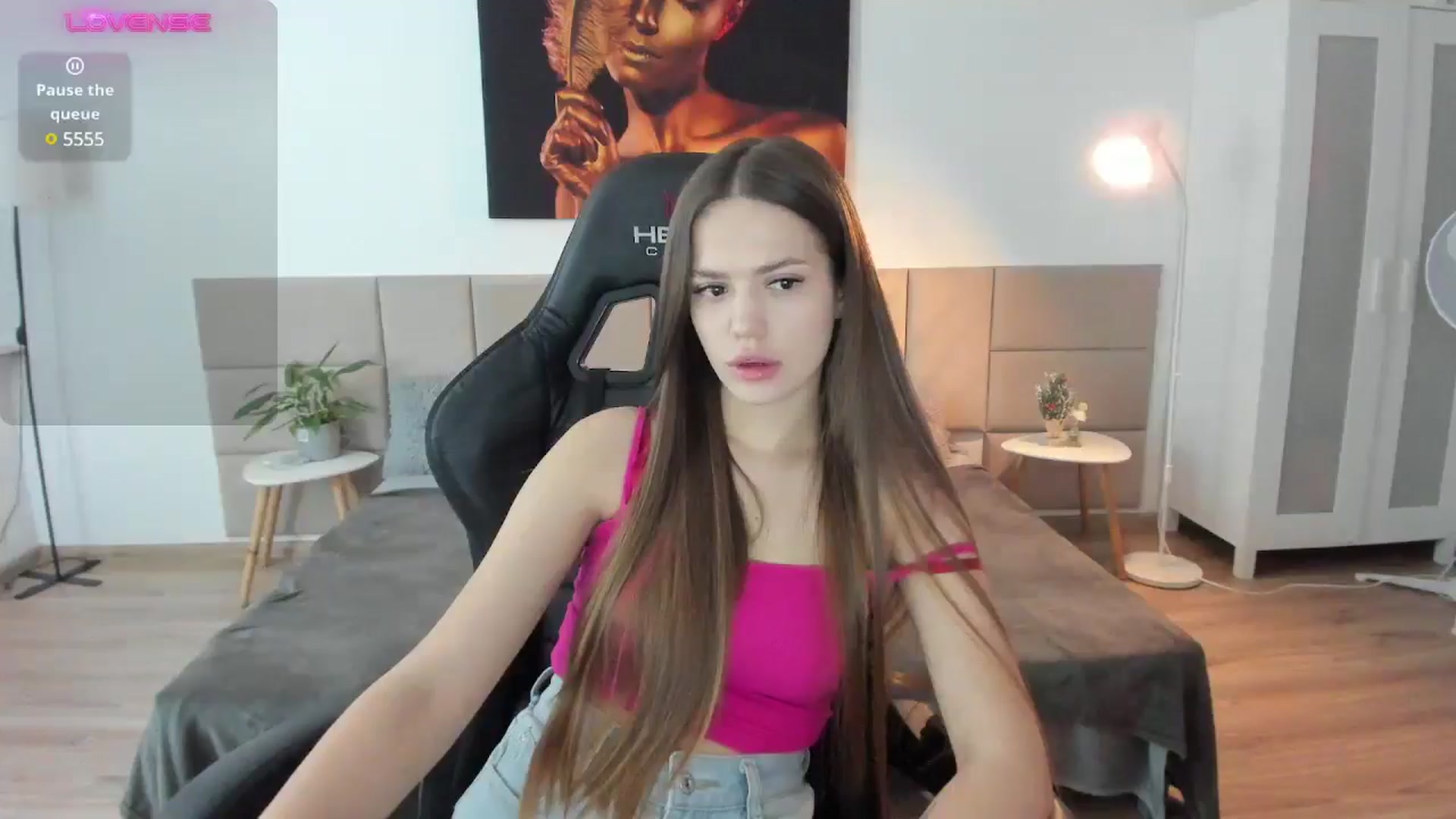 Gallery image thumbnail from JessicaB's myfreecams stream on, 01/10/2025, 22:43 image 13 of 20