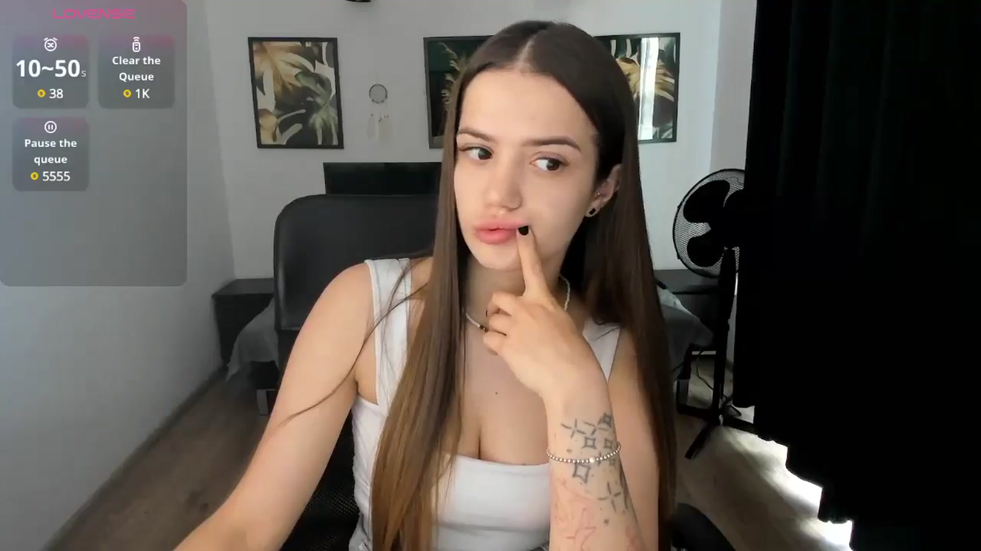 Gallery image thumbnail from JessicaB's myfreecams stream on, 04/26/2025, 12:39 image 12 of 20