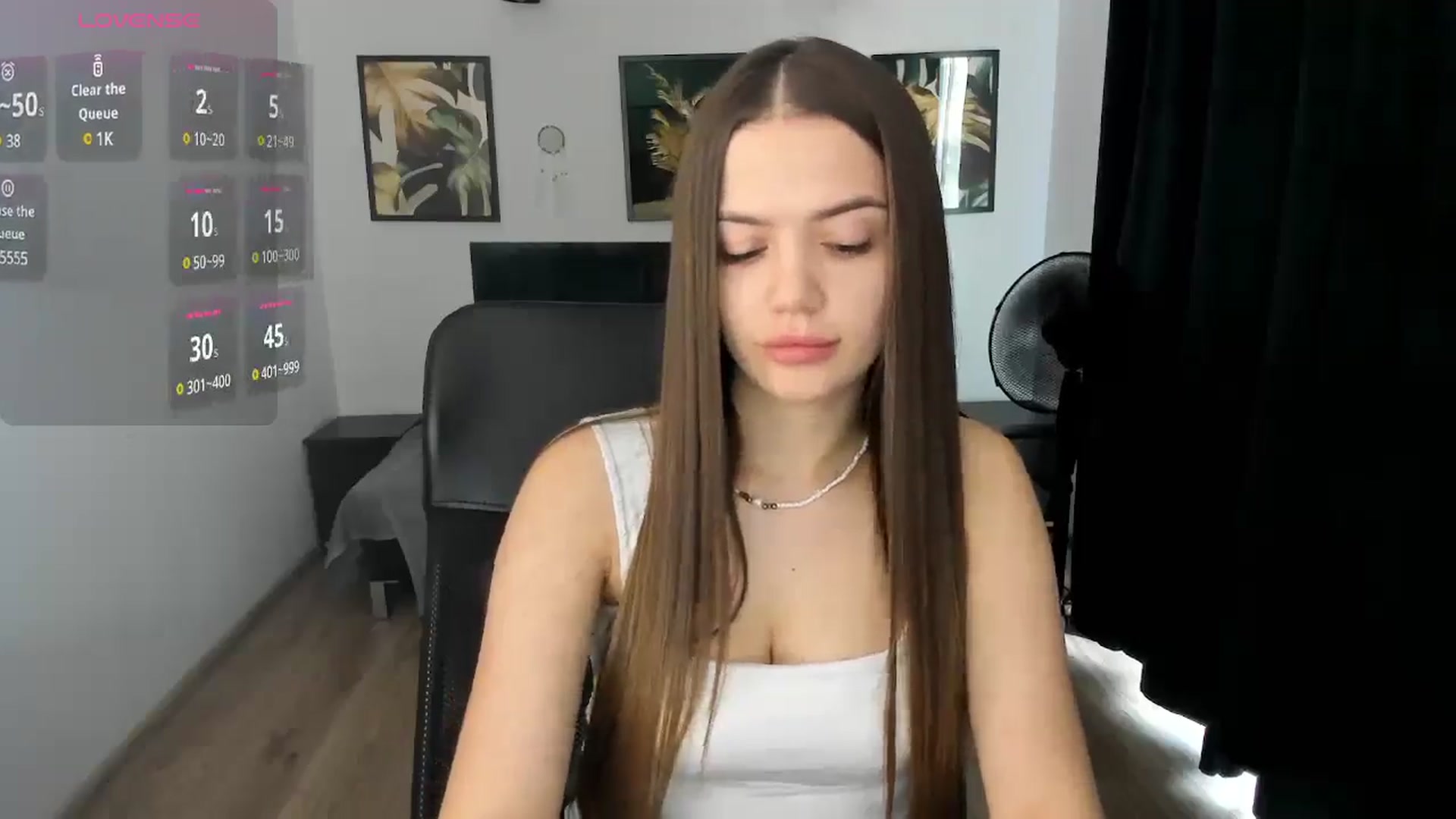 Gallery image thumbnail from JessicaB's myfreecams stream on, 04/26/2025, 12:39 image 3 of 20