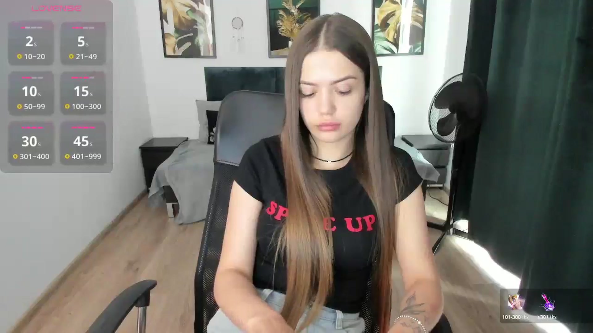 Gallery image thumbnail from JessicaB's myfreecams stream on, 05/07/2025, 14:32 image 18 of 20