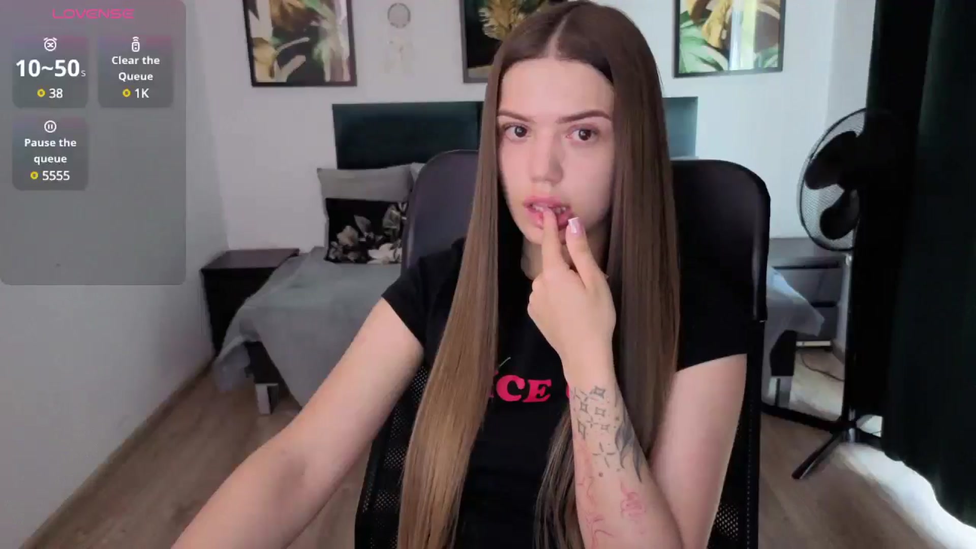 Gallery image thumbnail from JessicaB's myfreecams stream on, 05/15/2025, 14:10 image 2 of 20