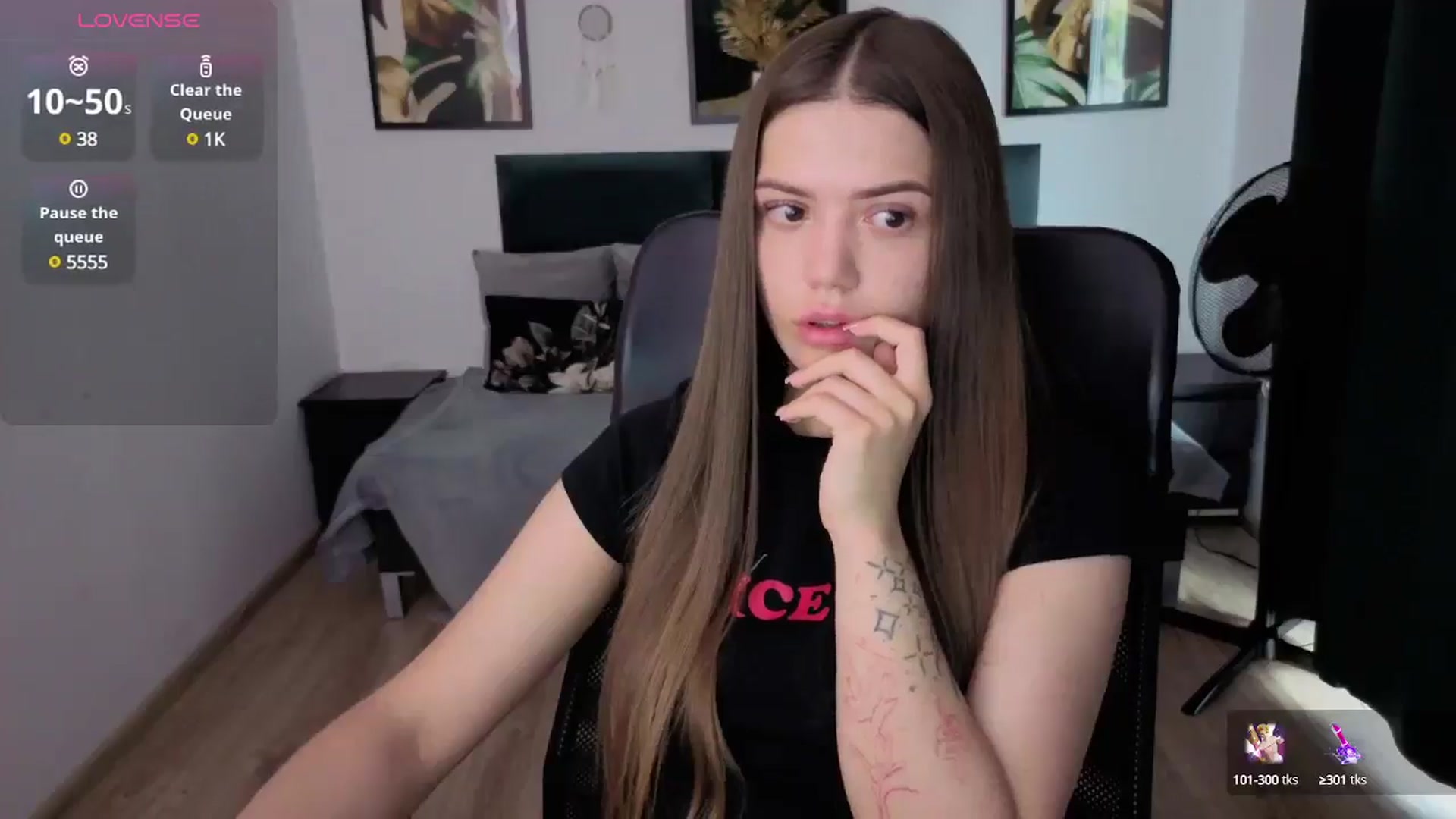Gallery image thumbnail from JessicaB's myfreecams stream on, 05/15/2025, 14:10 image 13 of 20
