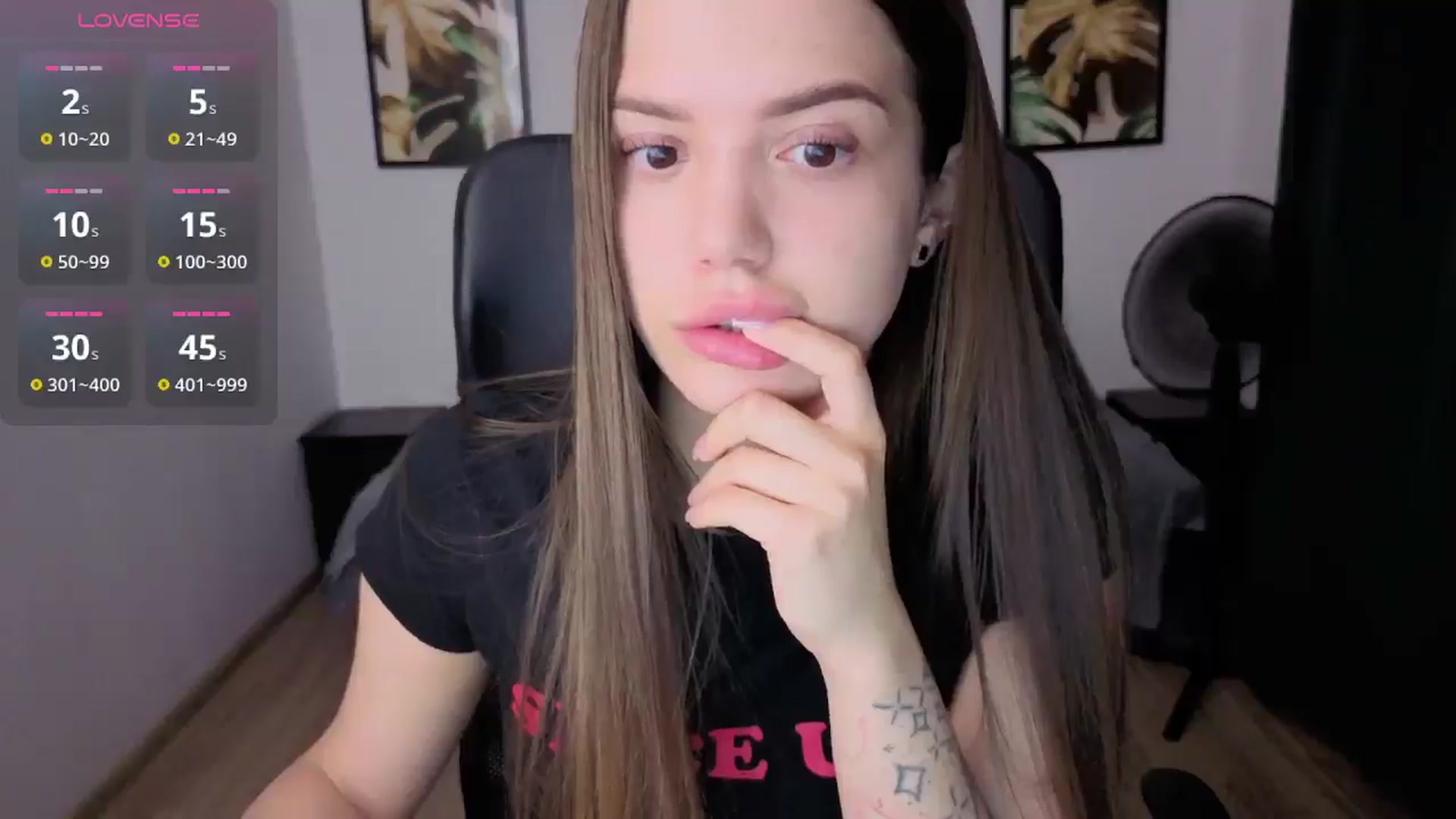 Gallery image thumbnail from JessicaB's myfreecams stream on, 05/15/2025, 19:27 image 6 of 20