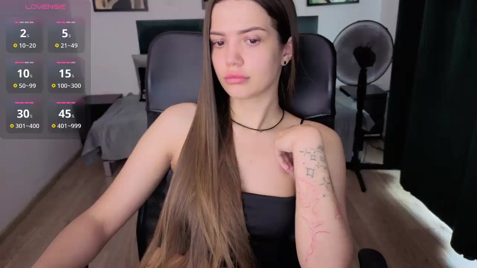 Gallery image thumbnail from JessicaB's myfreecams stream on, 05/28/2025, 15:14 image 7 of 20