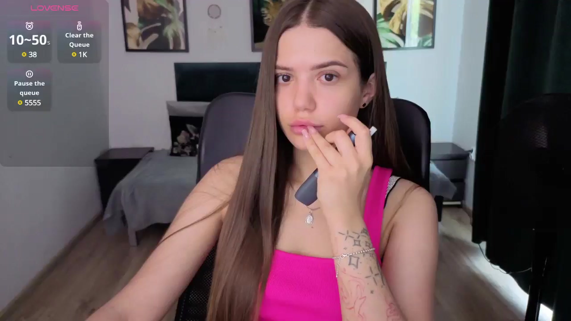 Gallery image thumbnail from JessicaB's myfreecams stream on, 06/04/2025, 12:57 image 2 of 20
