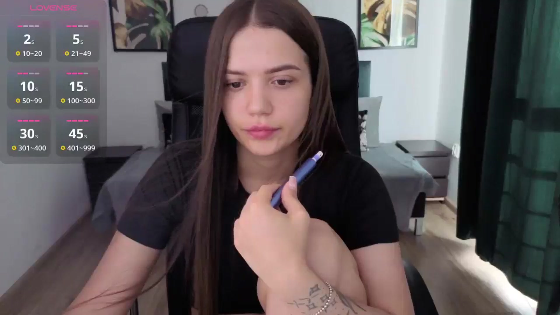 Gallery image thumbnail from JessicaB's myfreecams stream on, 06/06/2025, 16:28 image 7 of 20