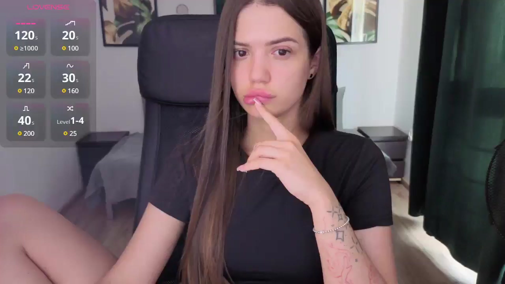 Gallery image thumbnail from JessicaB's myfreecams stream on, 06/06/2025, 17:41 image 6 of 20