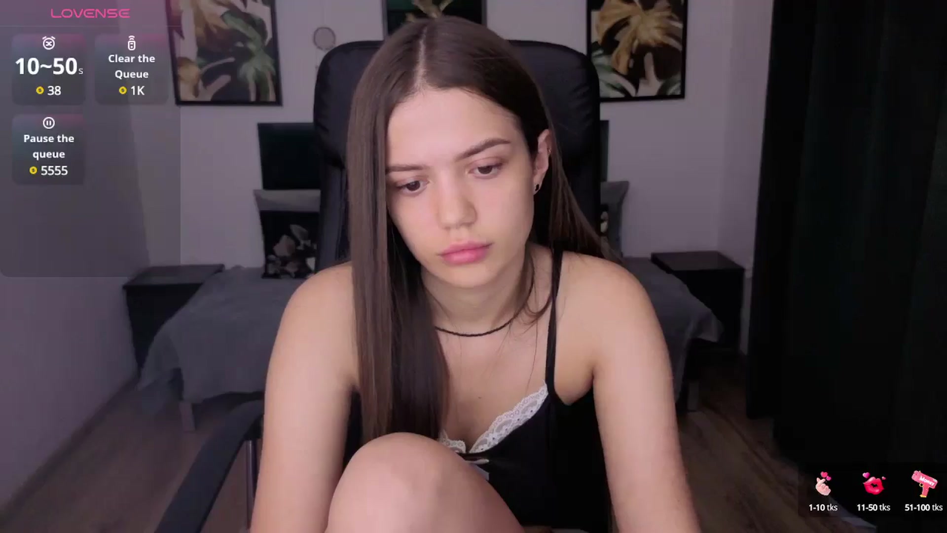 Gallery image thumbnail from JessicaB's myfreecams stream on, 06/10/2025, 19:00 image 19 of 20
