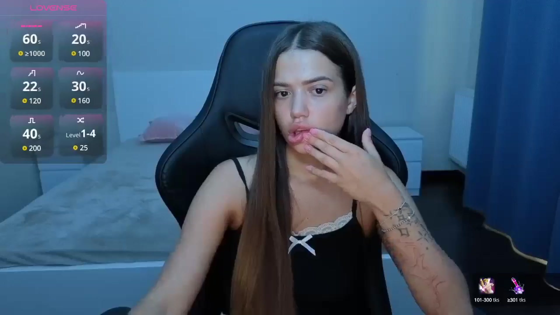 Gallery image thumbnail from JessicaB's myfreecams stream on, 07/17/2025, 17:06 image 6 of 20