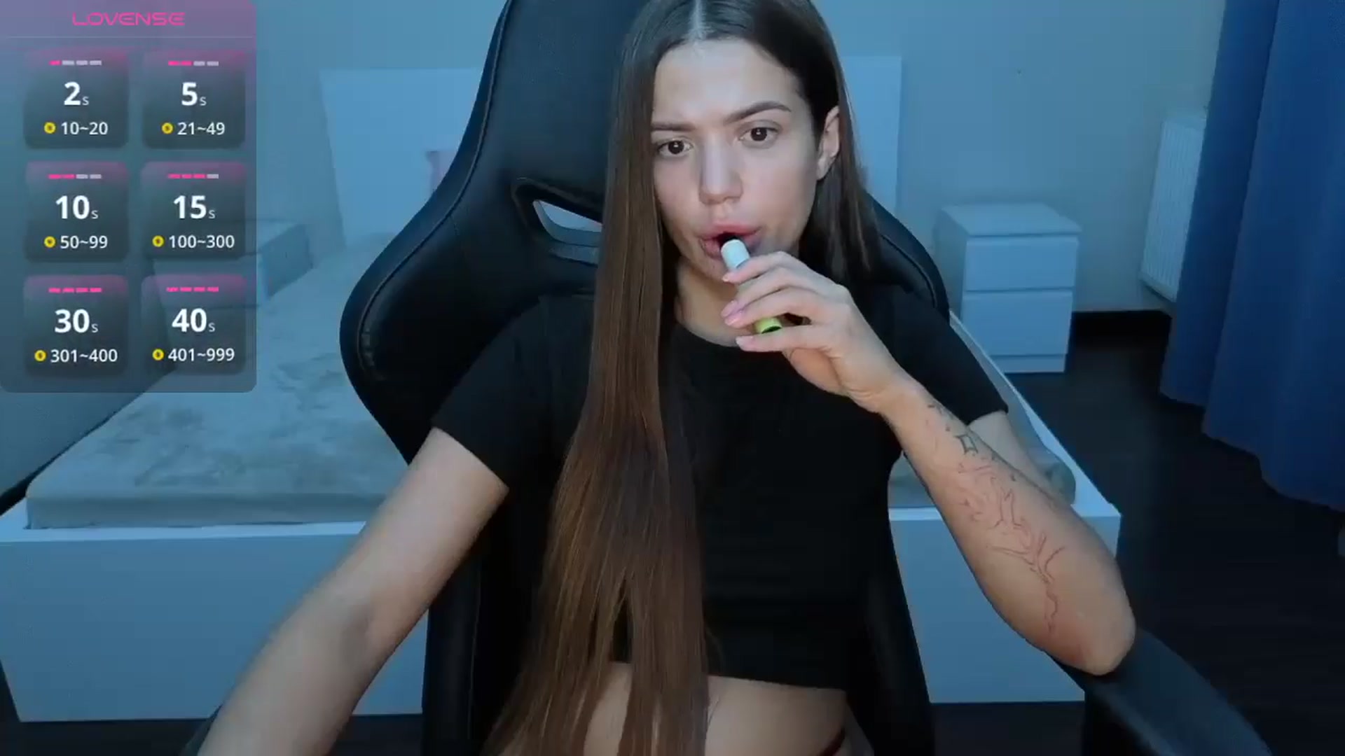 Gallery image thumbnail from JessicaB's myfreecams stream on, 07/28/2025, 19:21 image 3 of 20