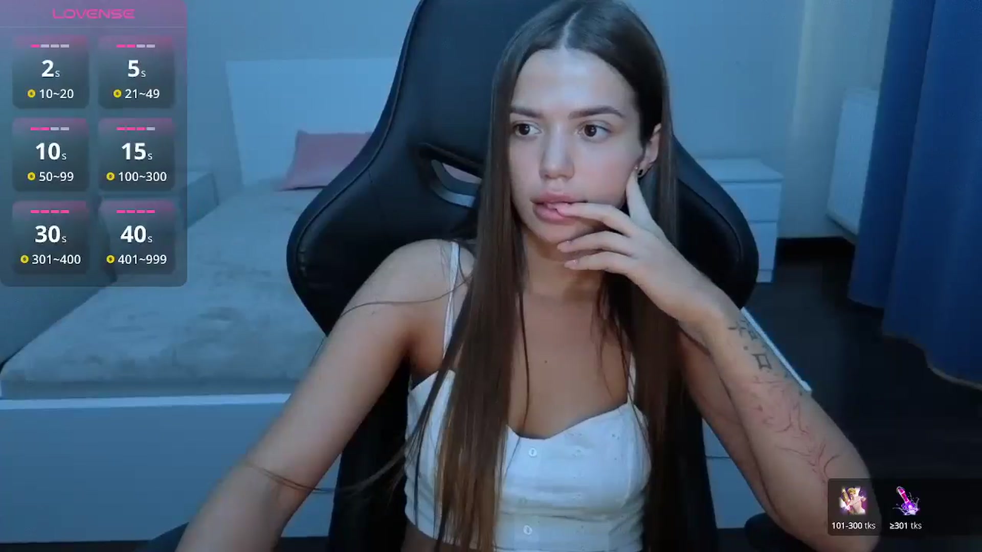 Gallery image thumbnail from JessicaB's myfreecams stream on, 08/05/2025, 17:02 image 10 of 20