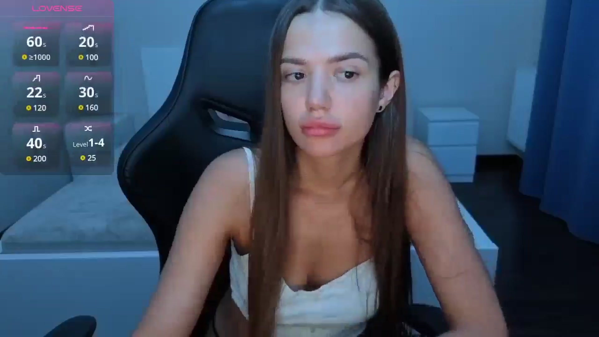 Gallery image thumbnail from JessicaB's myfreecams stream on, 08/05/2025, 19:01 image 4 of 20