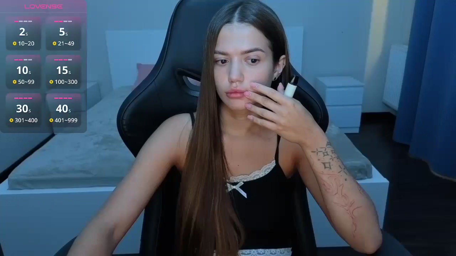 Gallery image thumbnail from JessicaB's myfreecams stream on, 08/06/2025, 17:29 image 3 of 20