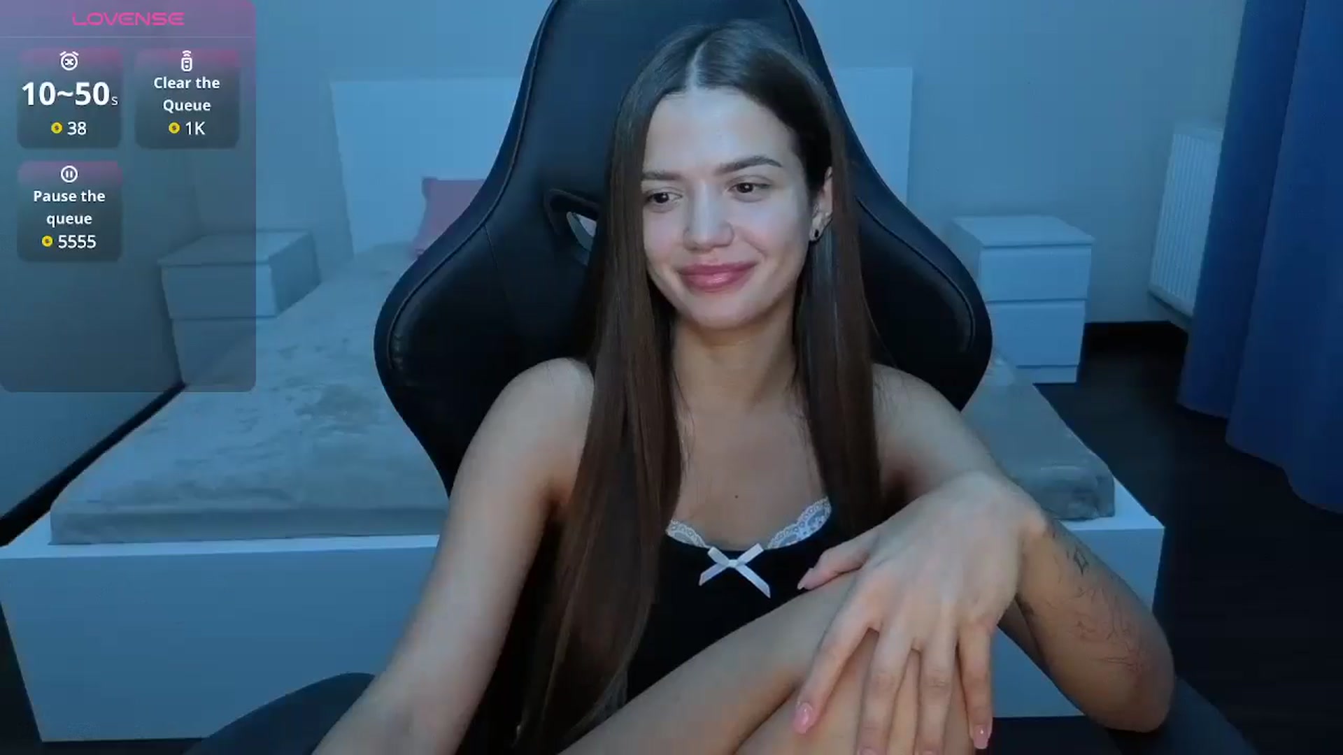 Gallery image thumbnail from JessicaB's myfreecams stream on, 08/06/2025, 18:54 image 5 of 20