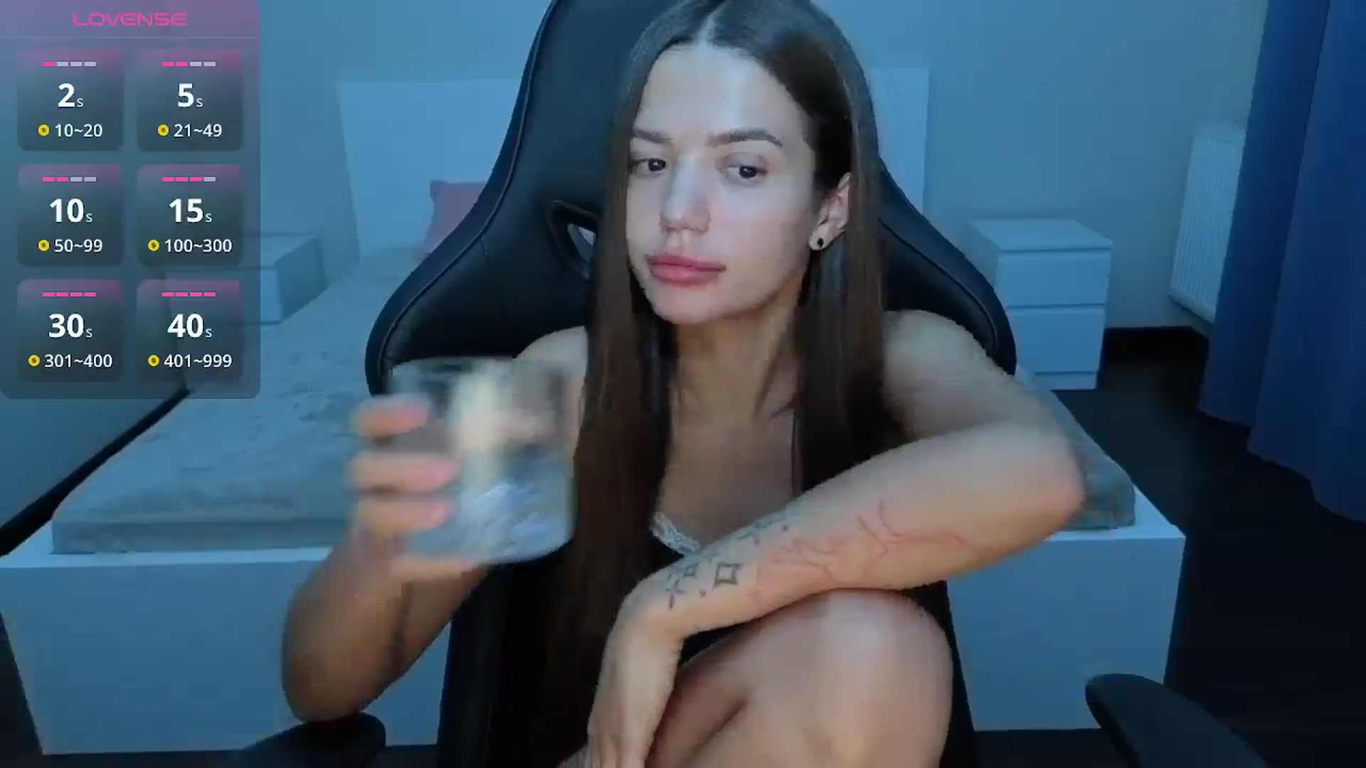 Gallery image thumbnail from JessicaB's myfreecams stream on, 08/06/2025, 18:54 image 8 of 20