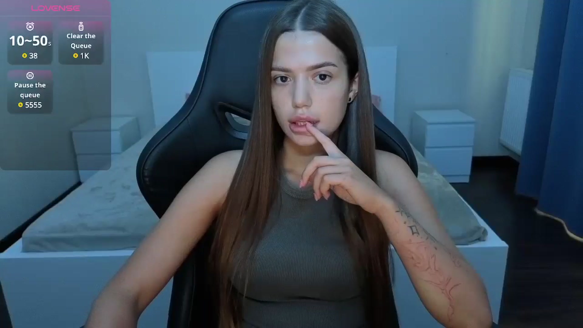 Gallery image thumbnail from JessicaB's myfreecams stream on, 08/07/2025, 13:28 image 2 of 20