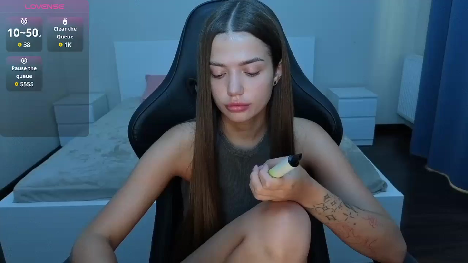 Gallery image thumbnail from JessicaB's myfreecams stream on, 08/07/2025, 15:01 image 8 of 20