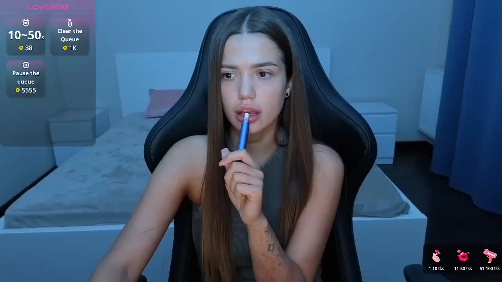 Gallery image thumbnail from JessicaB's myfreecams stream on, 08/07/2025, 18:52 image 10 of 20