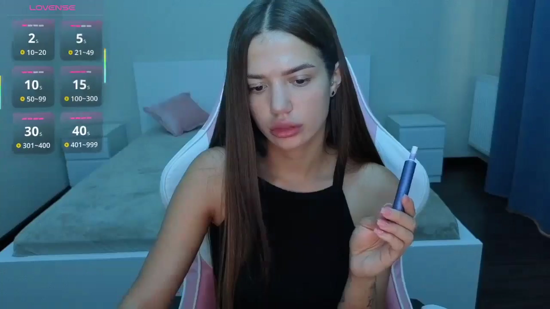 Gallery image thumbnail from JessicaB's myfreecams stream on, 08/15/2025, 16:15 image 18 of 20