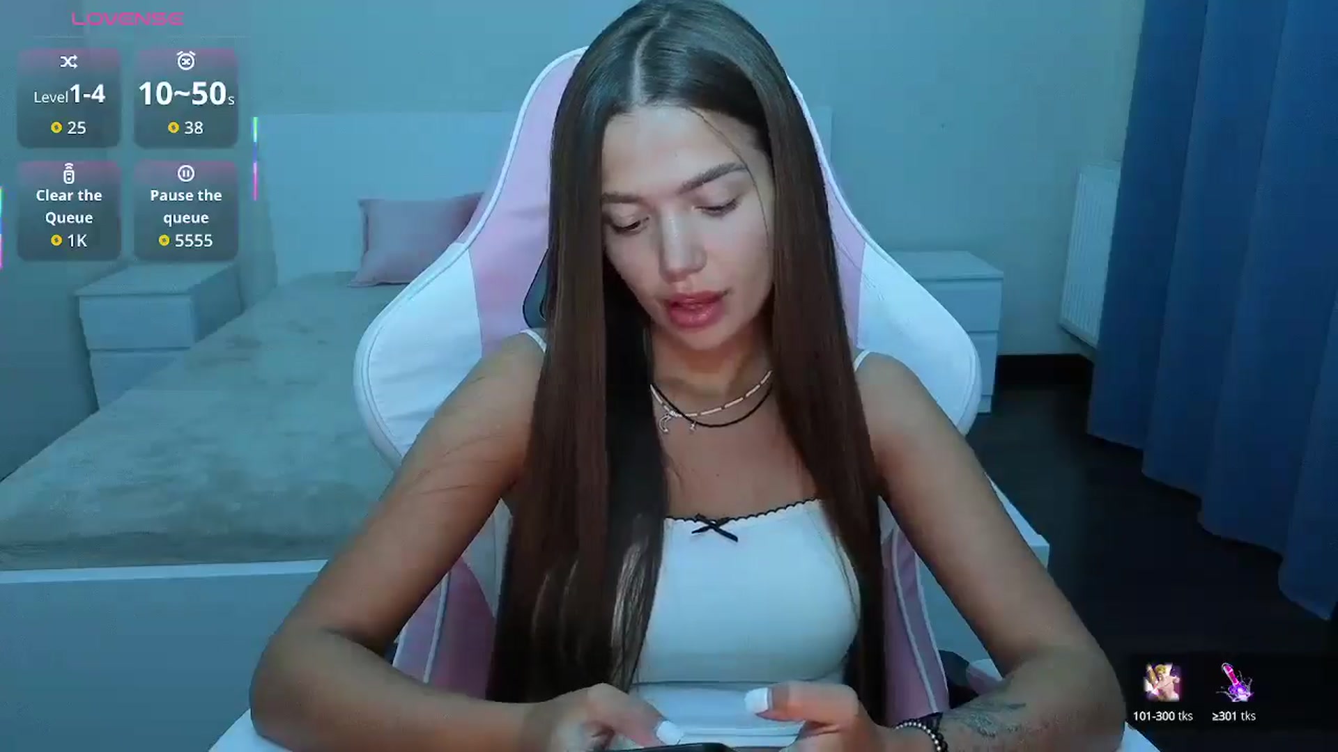 Gallery image thumbnail from JessicaB's myfreecams stream on, 09/17/2025, 17:43 image 3 of 20