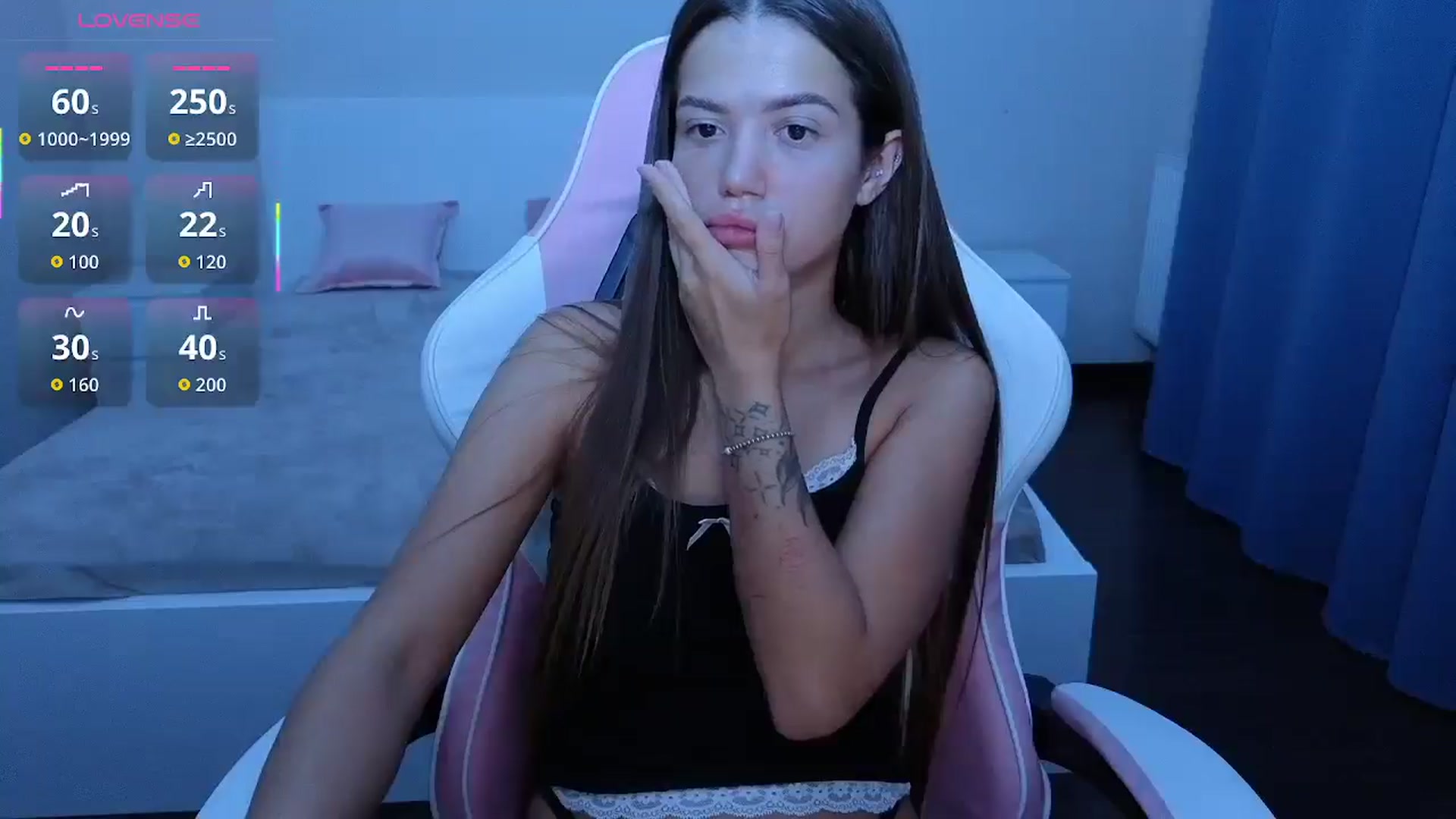 Gallery image thumbnail from JessicaB's myfreecams stream on, 10/08/2025, 18:44 image 5 of 20