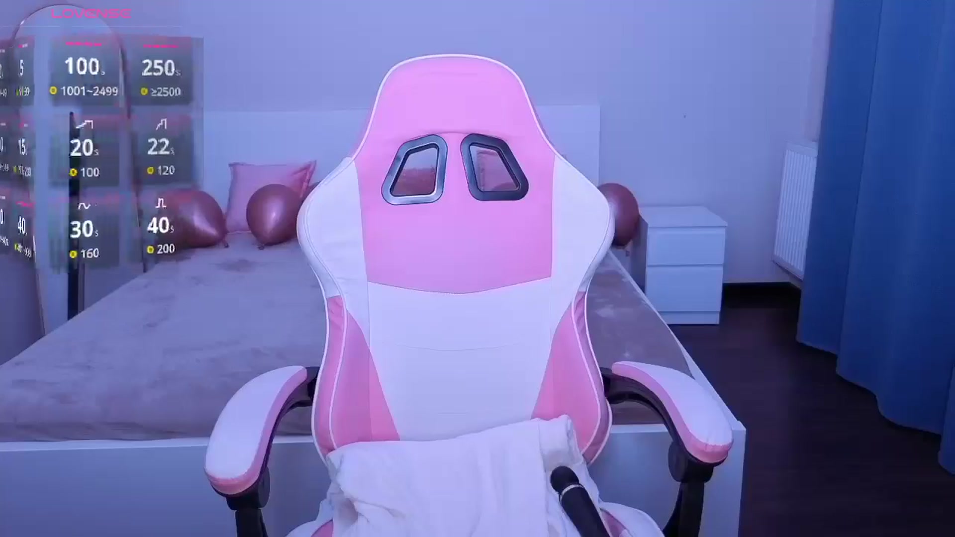 Gallery image thumbnail from JessicaB's myfreecams stream on, 12/22/2025, 15:37 image 7 of 20
