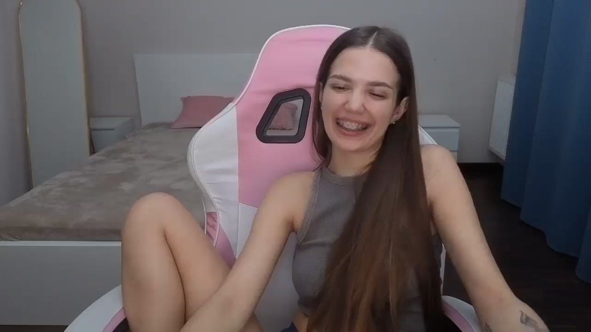 Gallery image thumbnail from JessicaB's myfreecams stream on, 02/26/2026, 19:32 image 4 of 20