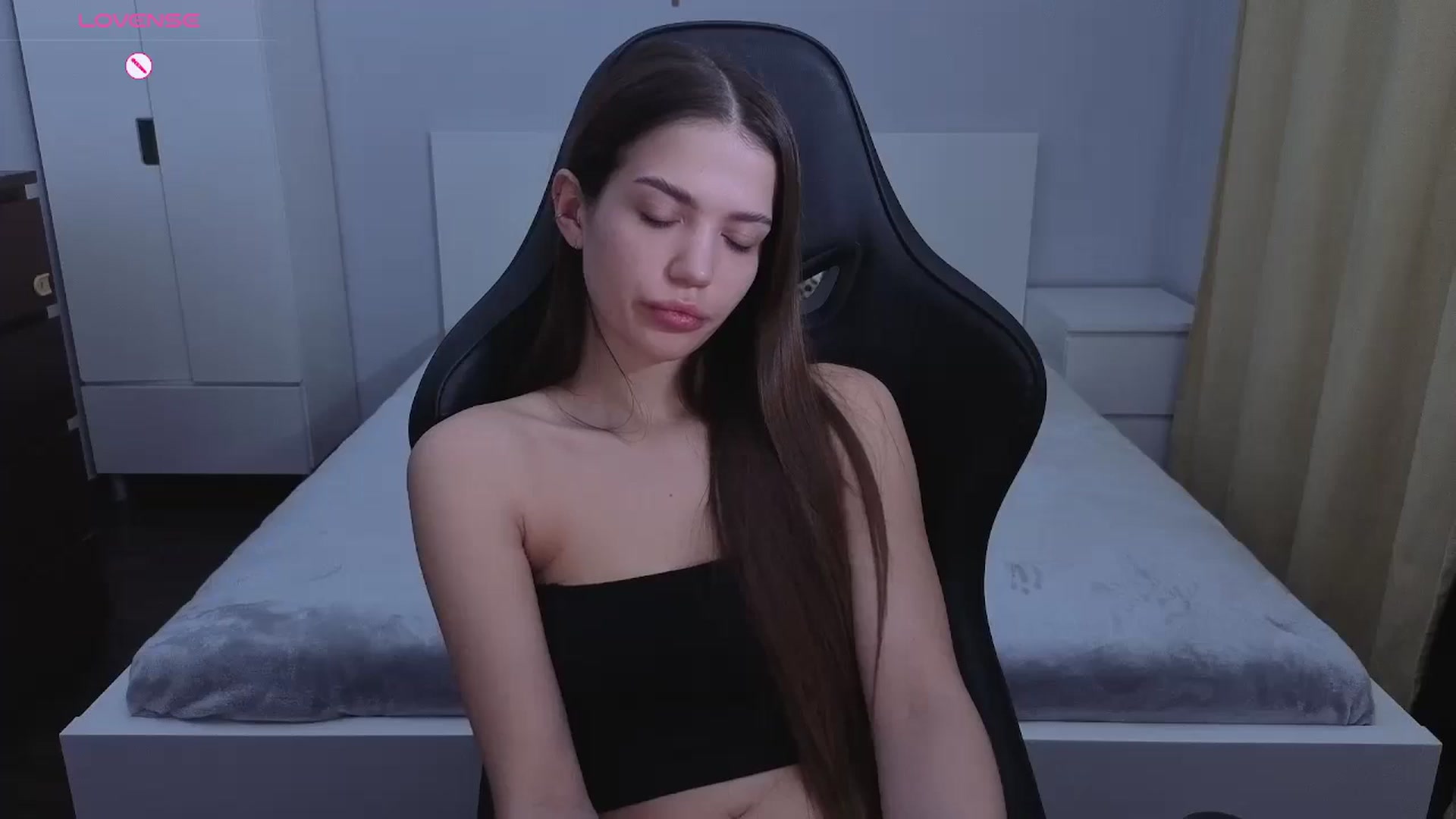 Gallery image thumbnail from JessicaB's myfreecams stream on, 03/05/2026, 19:03 image 18 of 20