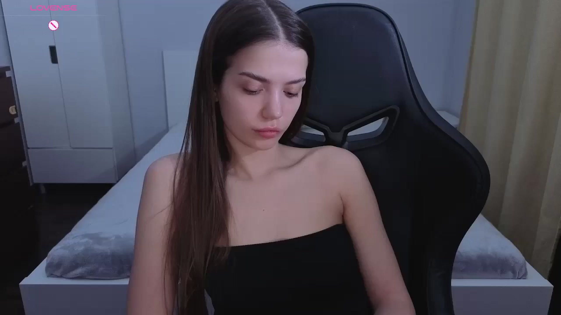 Gallery image thumbnail from JessicaB's myfreecams stream on, 03/05/2026, 19:03 image 1 of 20