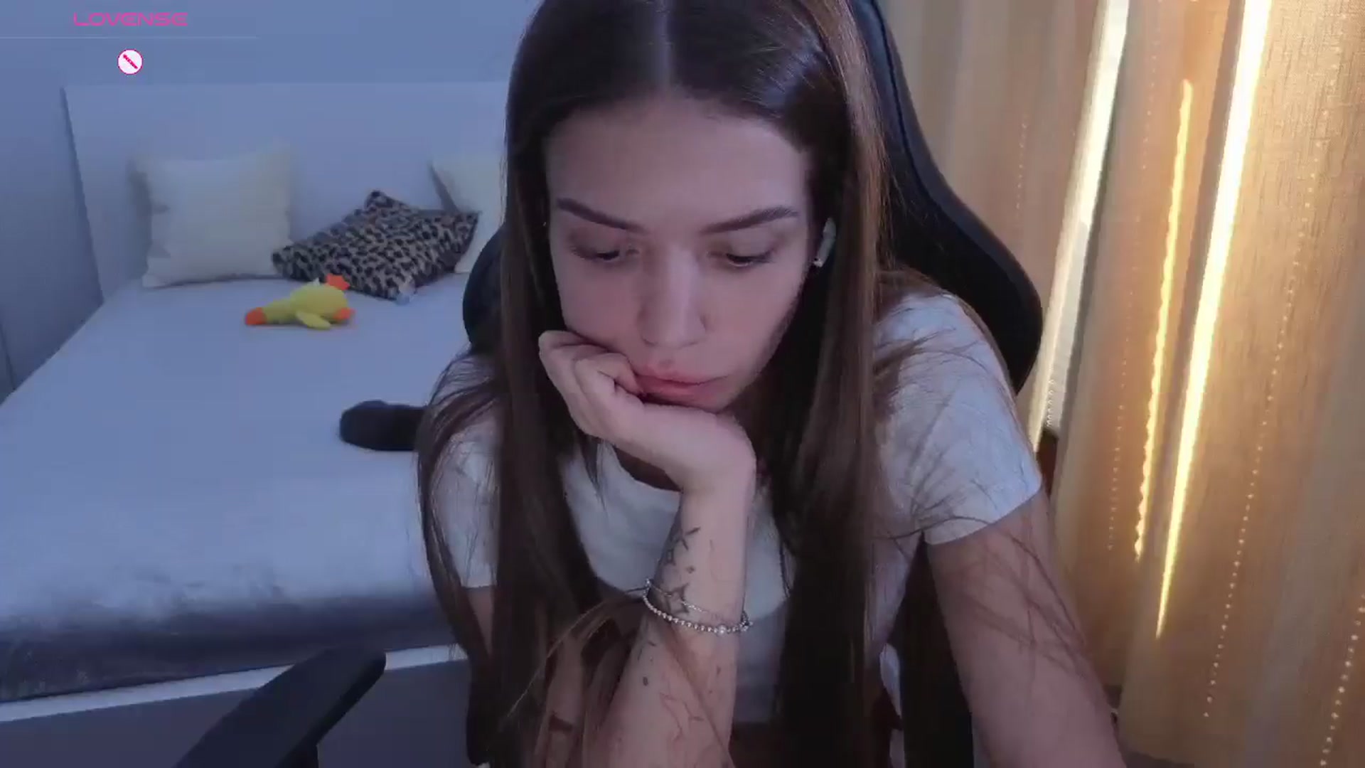 Gallery image thumbnail from JessicaB's myfreecams stream on, 03/20/2026, 14:18 image 14 of 20
