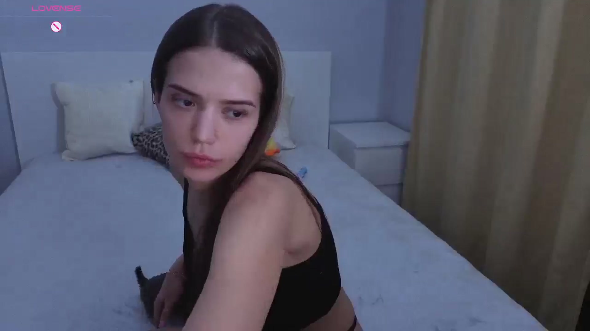 Gallery image thumbnail from JessicaB's myfreecams stream on, 03/25/2026, 16:13 image 18 of 20