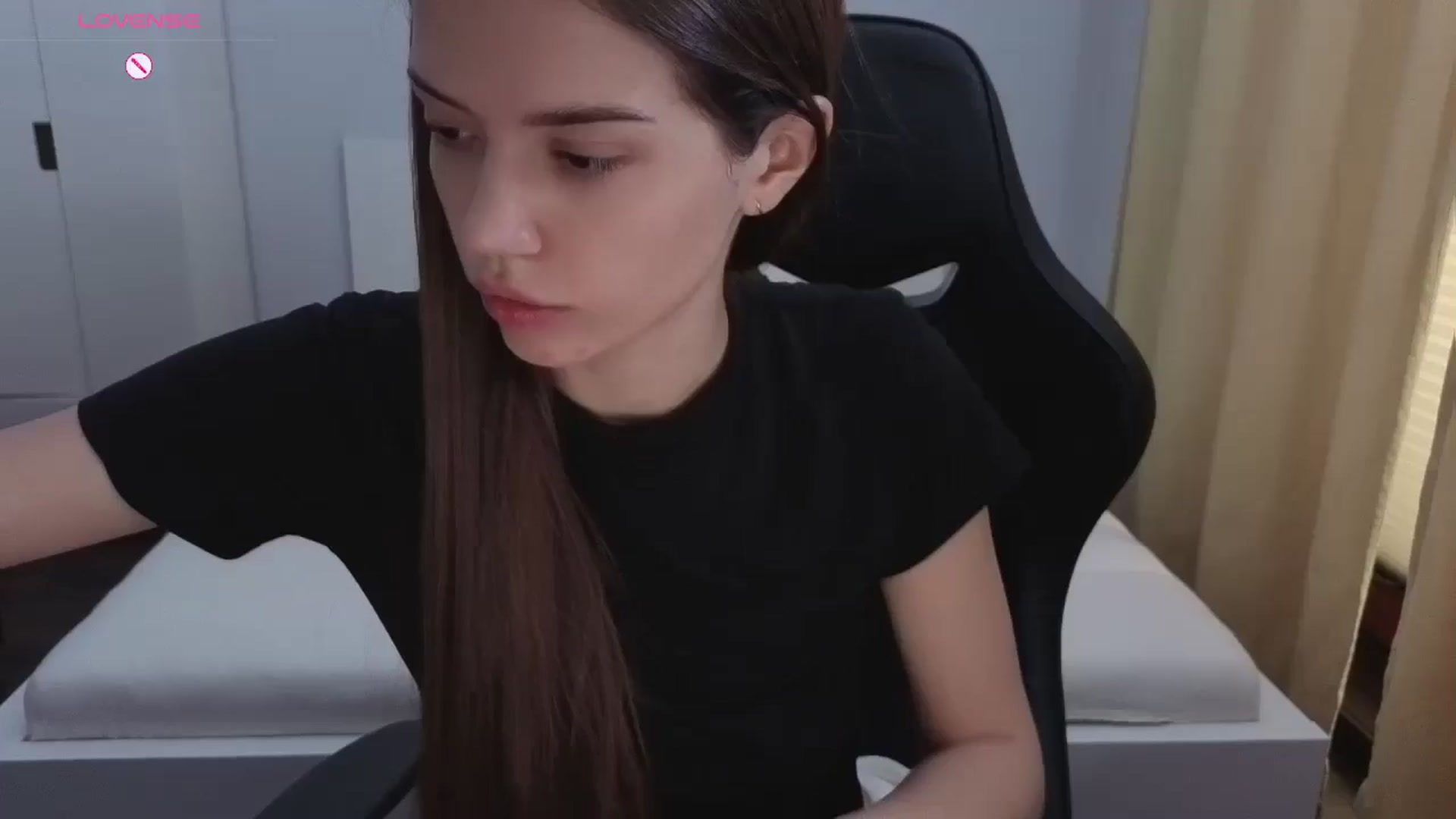 Gallery image thumbnail from JessicaB's myfreecams stream on, 04/02/2026, 12:46 image 1 of 20