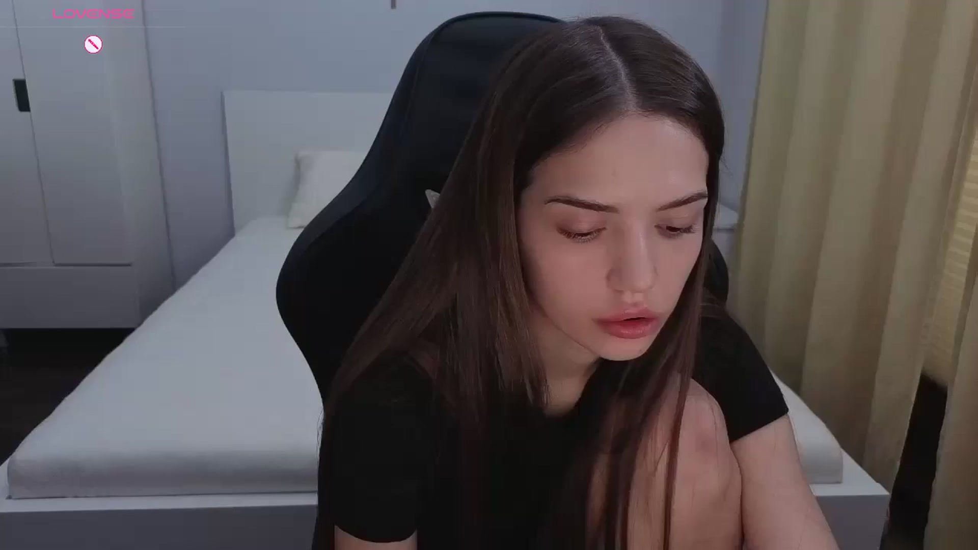 Gallery image thumbnail from JessicaB's myfreecams stream on, 04/02/2026, 15:07 image 2 of 20