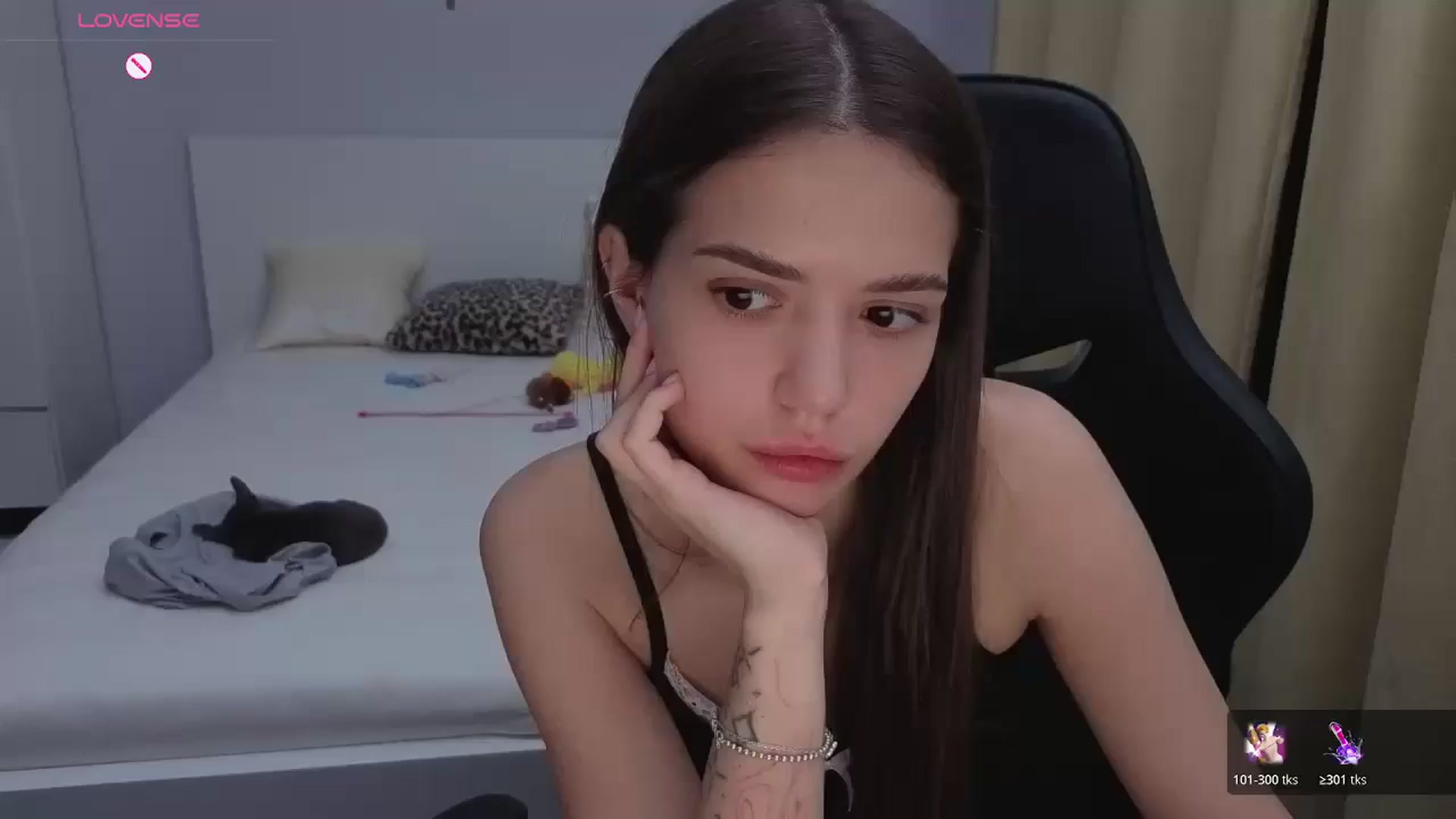 Gallery image thumbnail from JessicaB's myfreecams stream on, 04/09/2026, 18:21 image 1 of 20