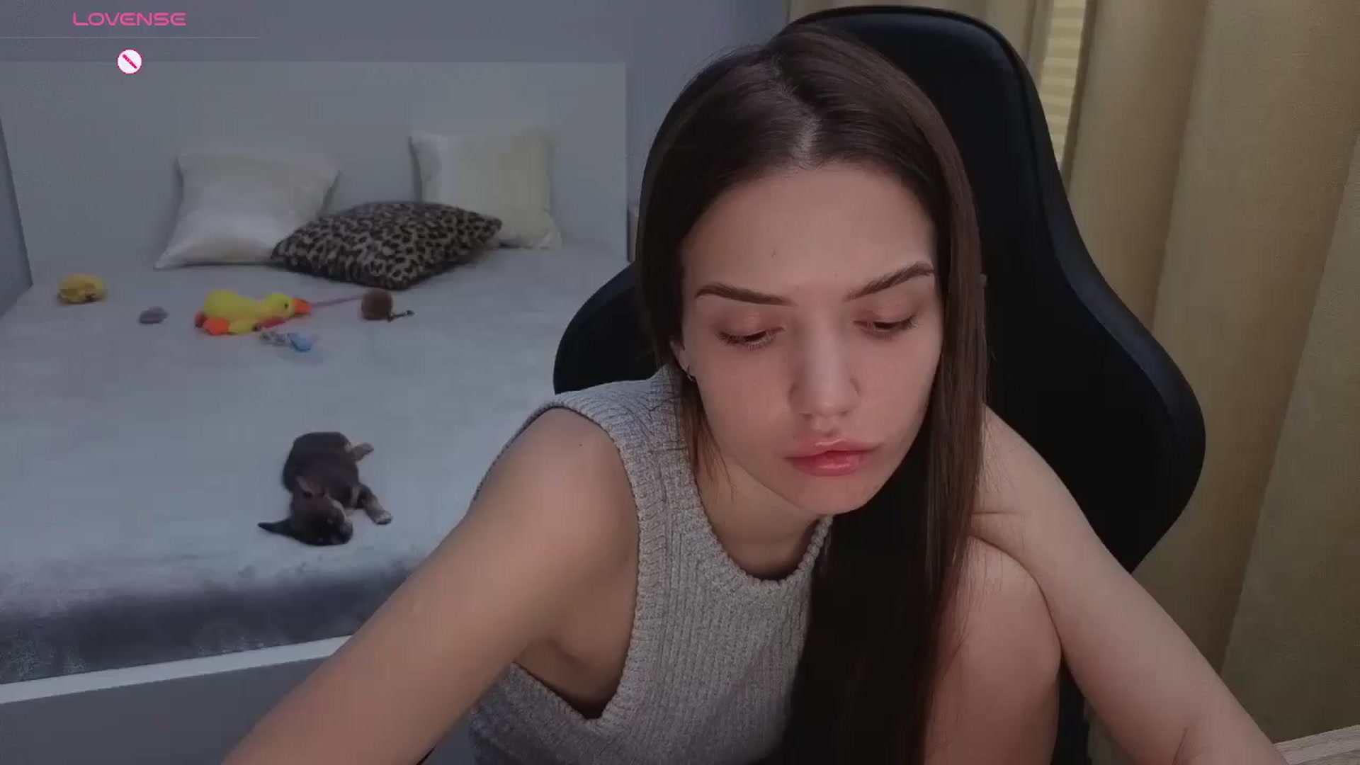 Gallery image thumbnail from JessicaB's myfreecams stream on, 04/13/2026, 16:25 image 13 of 20