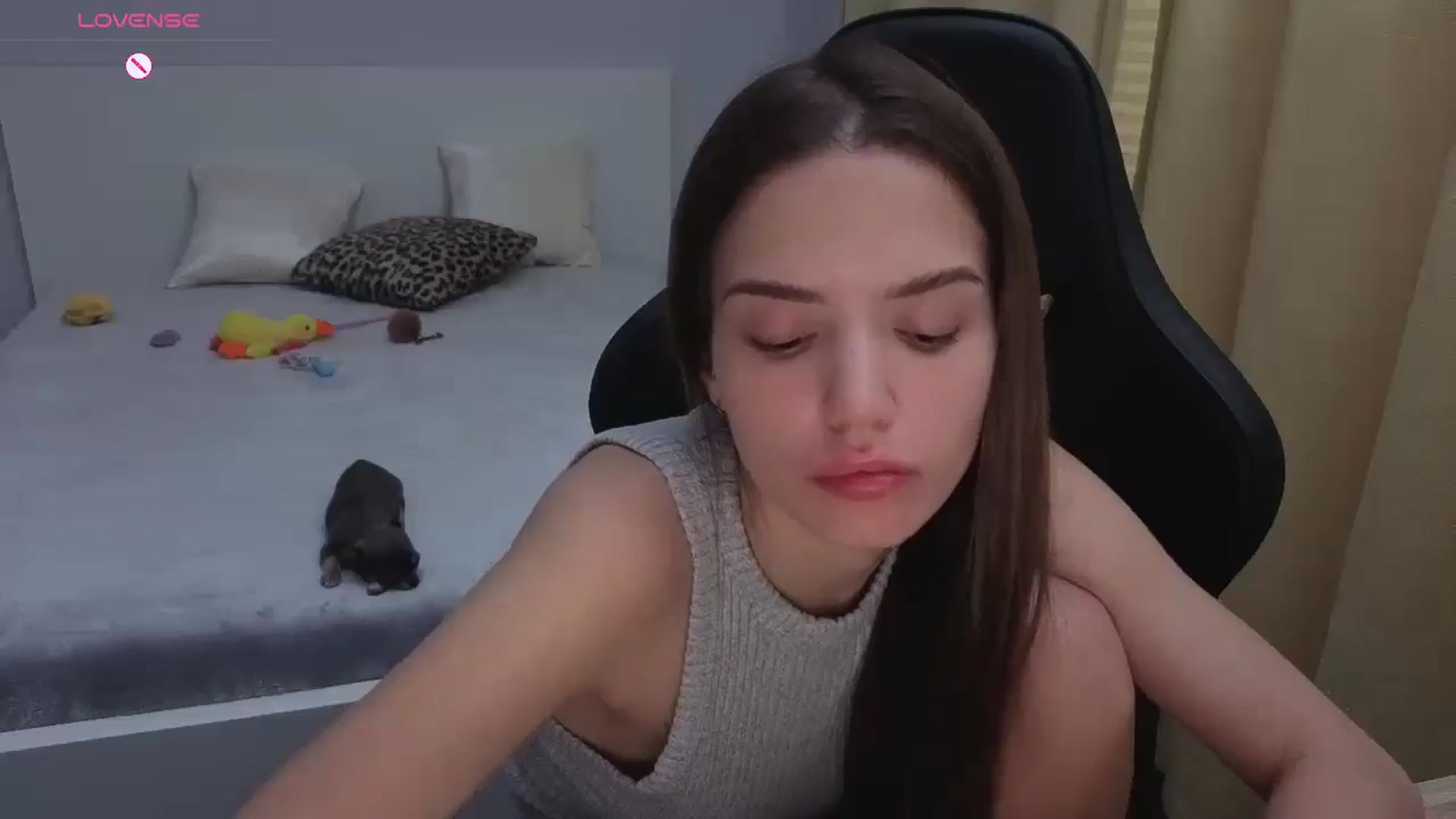 Gallery image thumbnail from JessicaB's myfreecams stream on, 04/13/2026, 16:25 image 19 of 20