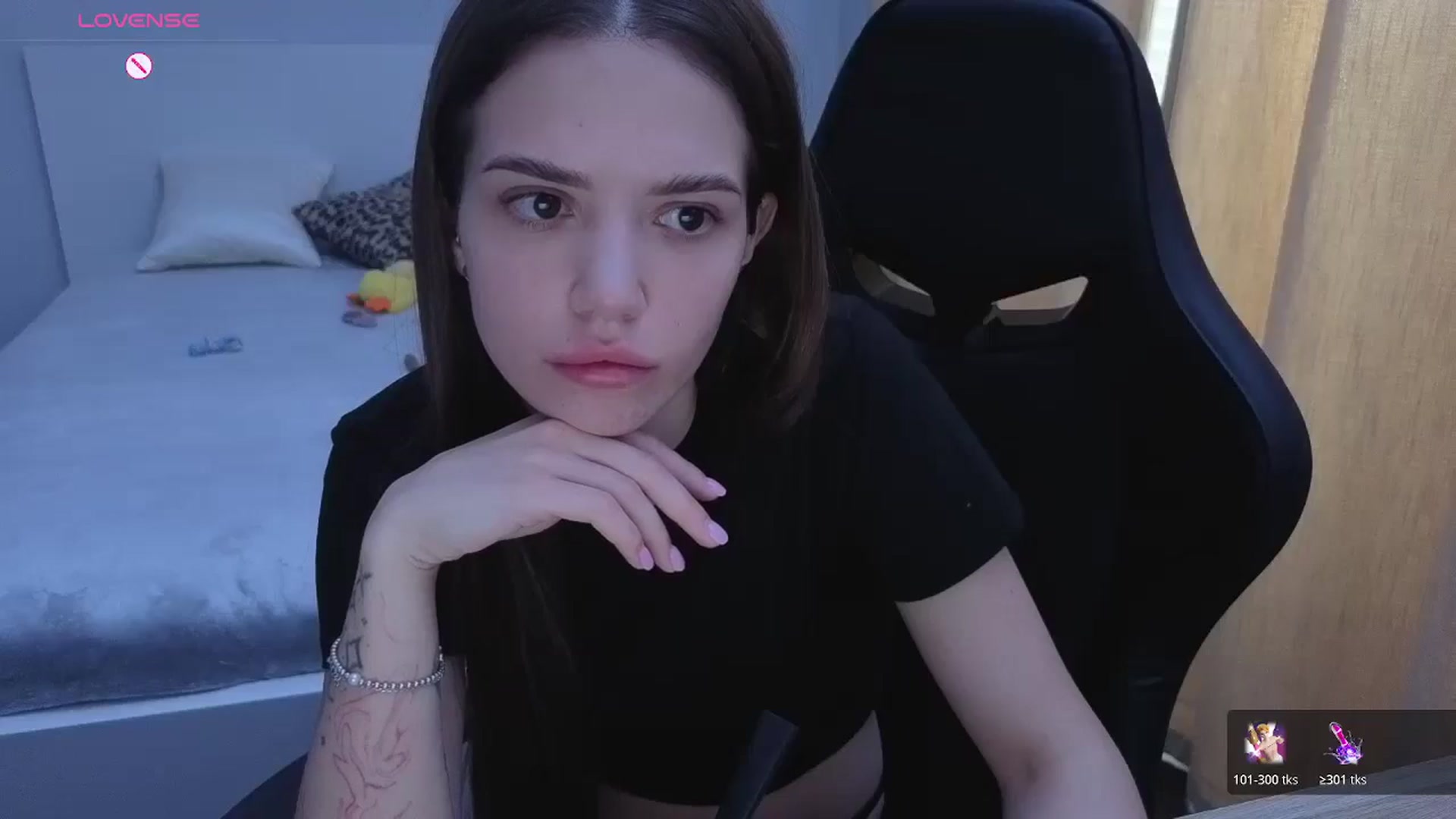 Gallery image thumbnail from JessicaB's myfreecams stream on, 04/14/2026, 12:26 image 12 of 20