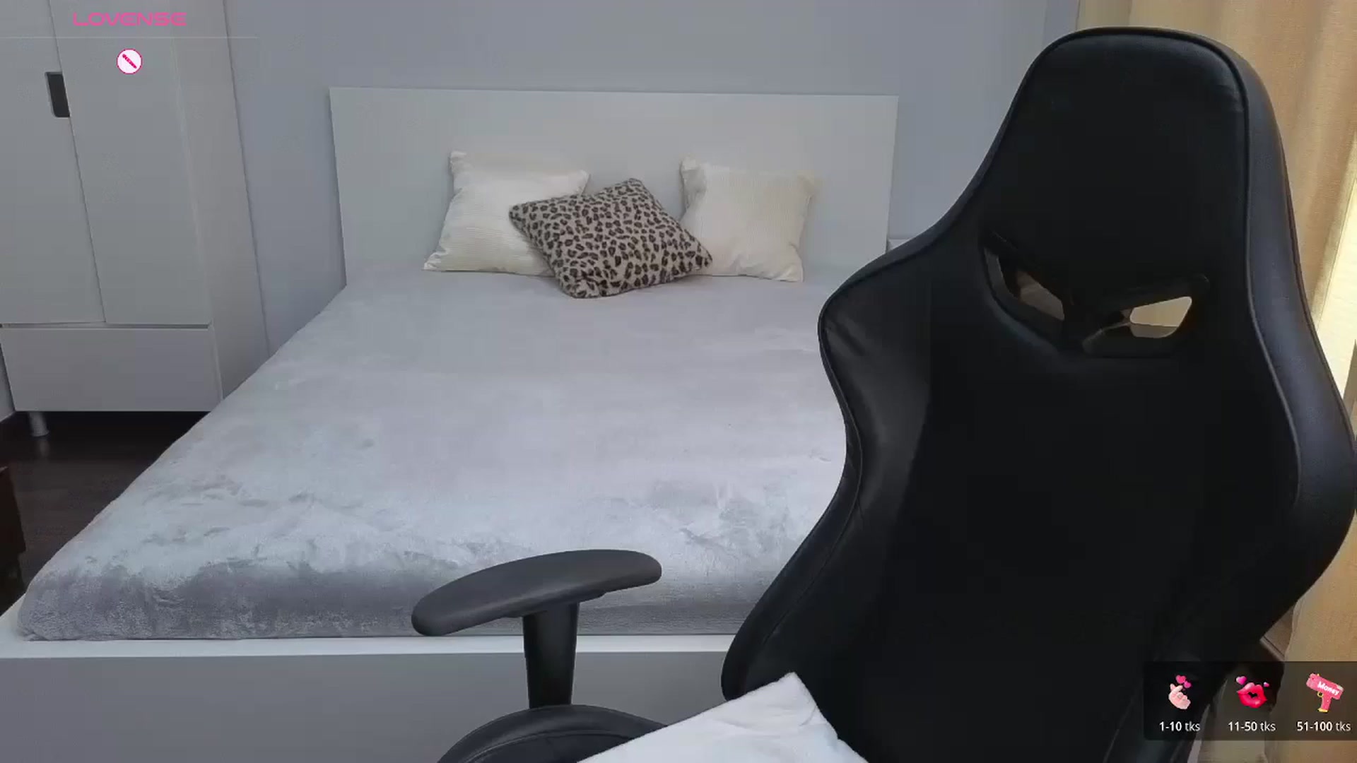 Gallery image thumbnail from JessicaB's myfreecams stream on, 04/17/2026, 14:30 image 6 of 20
