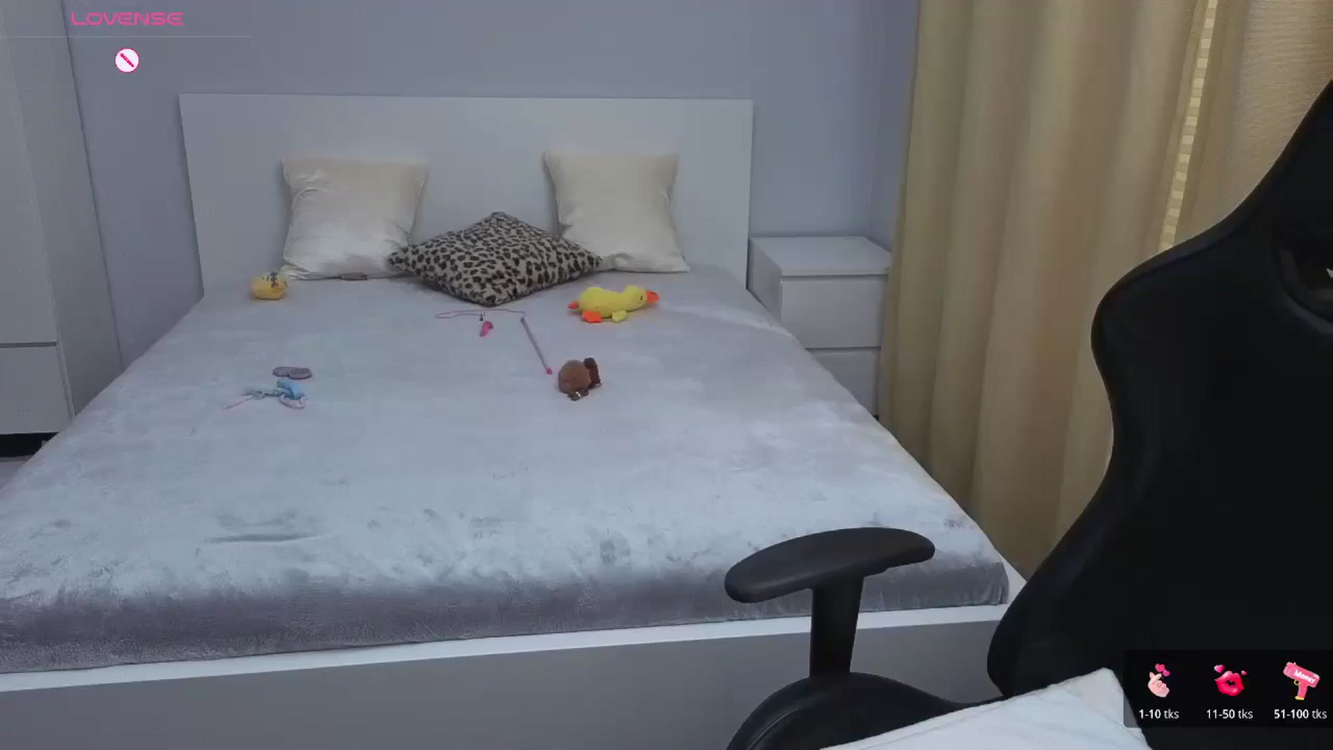 Gallery image thumbnail from JessicaB's myfreecams stream on, 04/20/2026, 14:27 image 2 of 20