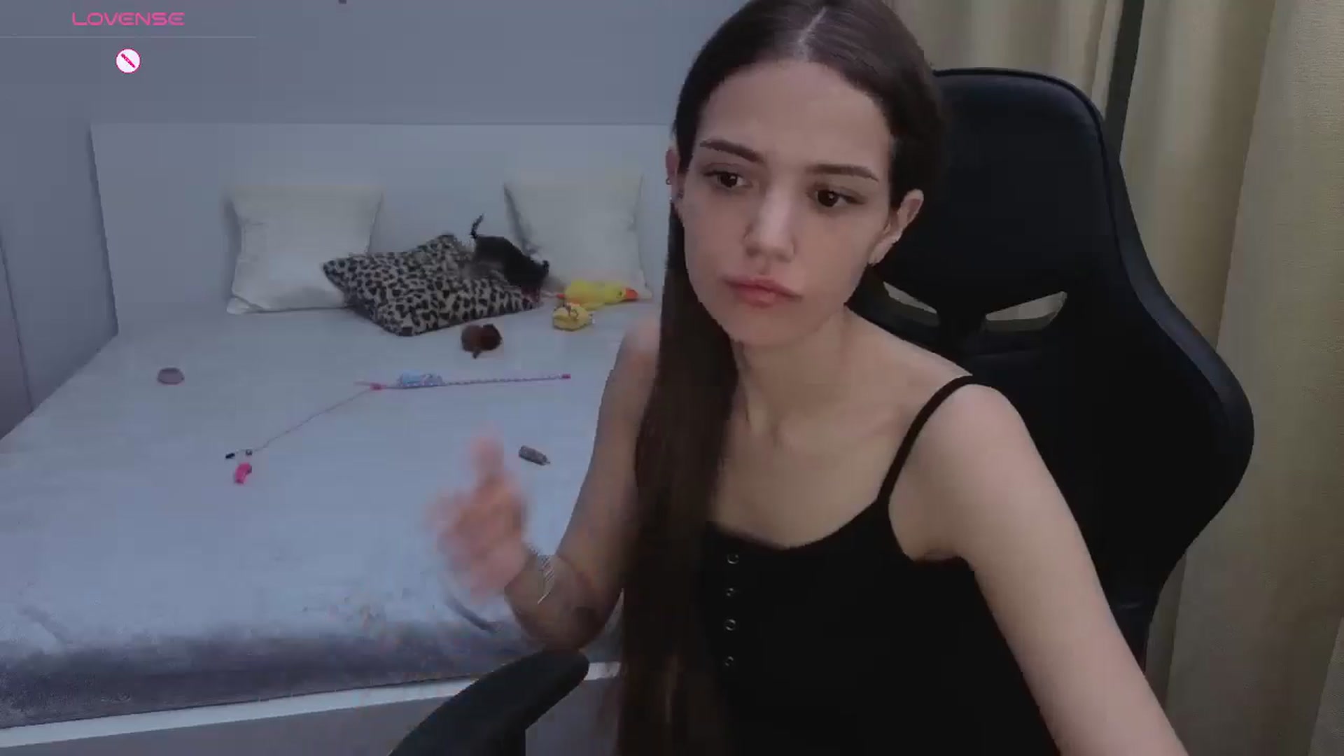 Gallery image thumbnail from JessicaB's myfreecams stream on, 04/20/2026, 17:24 image 18 of 20