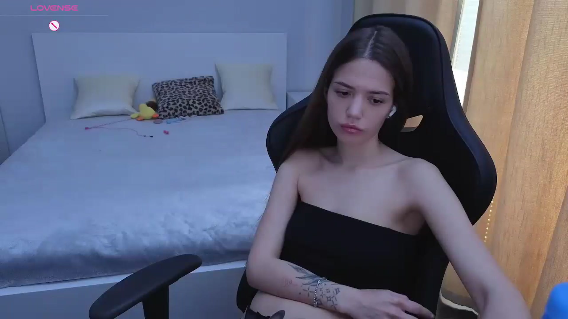 Gallery image thumbnail from JessicaB's myfreecams stream on, 04/23/2026, 13:56 image 16 of 20