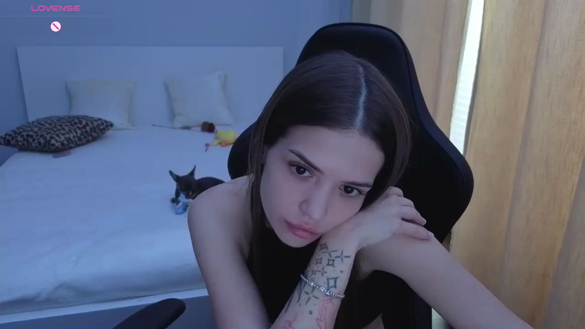 Gallery image thumbnail from JessicaB's myfreecams stream on, 04/27/2026, 12:24 image 13 of 20