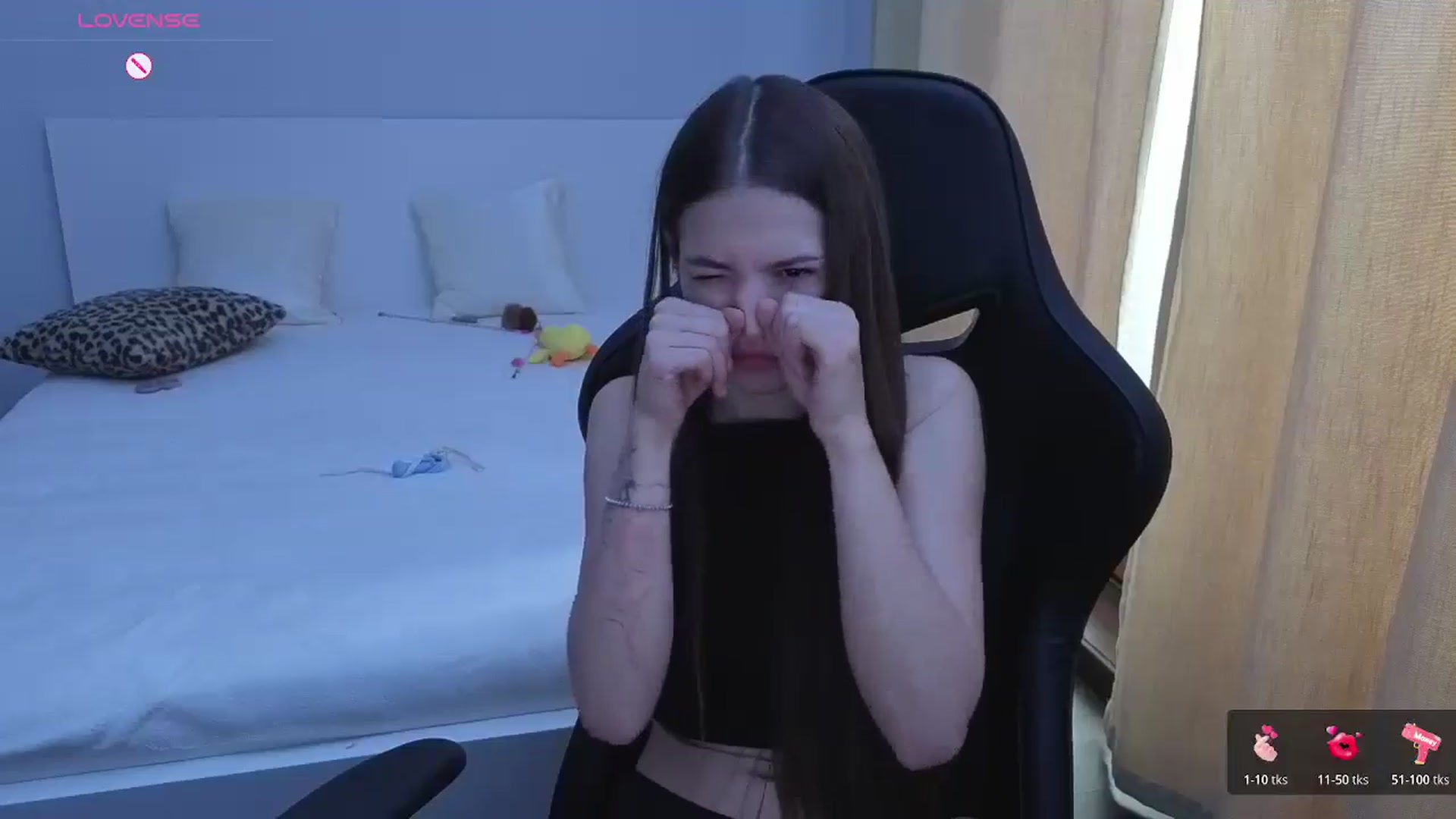 Gallery image thumbnail from JessicaB's myfreecams stream on, 04/27/2026, 12:24 image 7 of 20