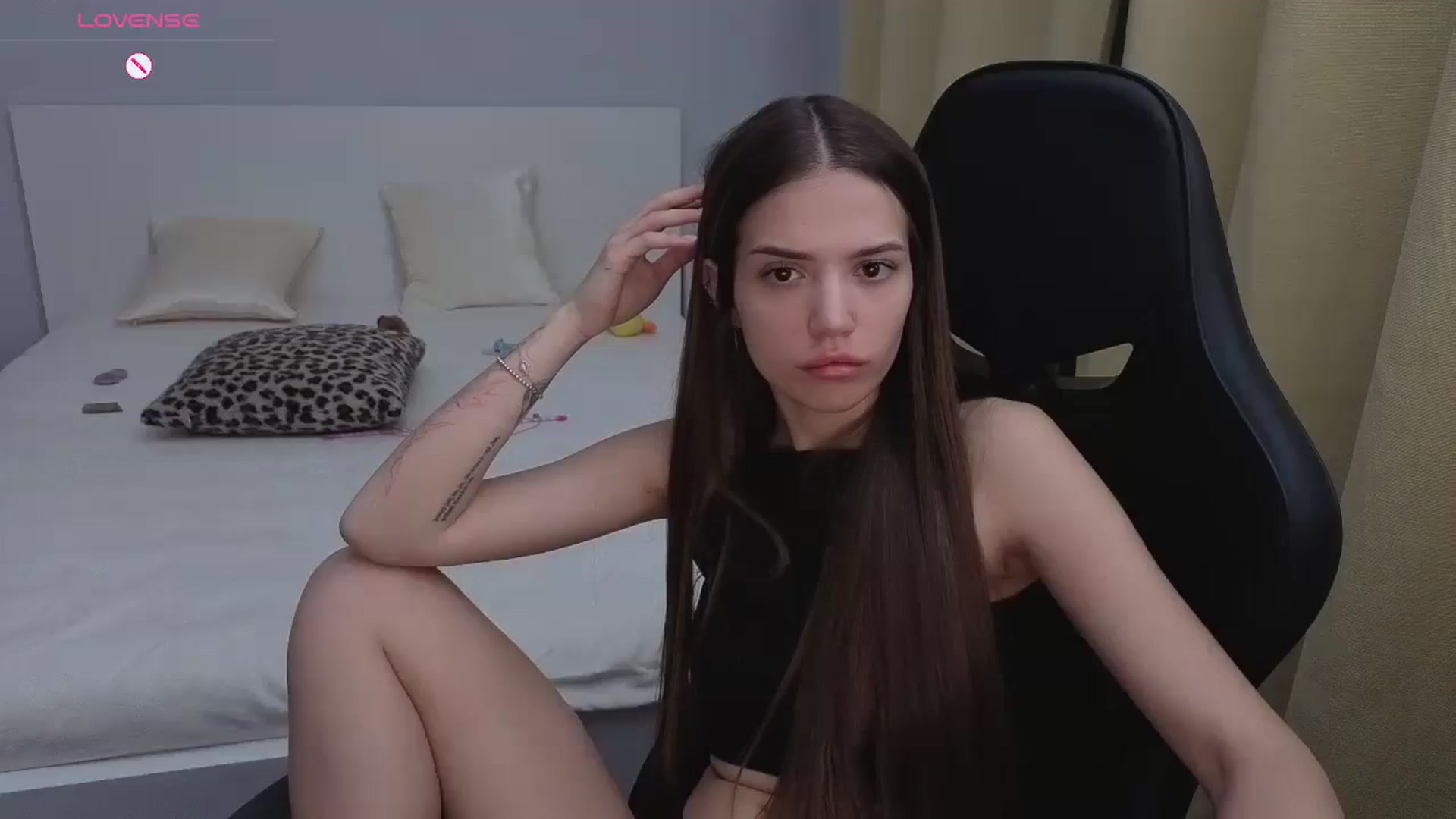 Gallery image thumbnail from JessicaB's myfreecams stream on, 04/27/2026, 18:30 image 10 of 20