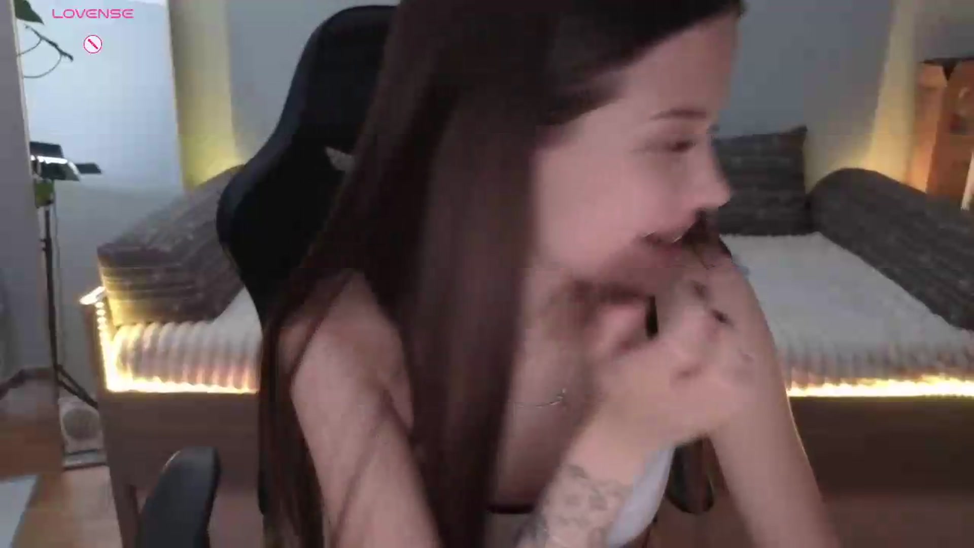 Gallery image thumbnail from JessicaB's myfreecams stream on, 06/01/2026, 13:07 image 17 of 20
