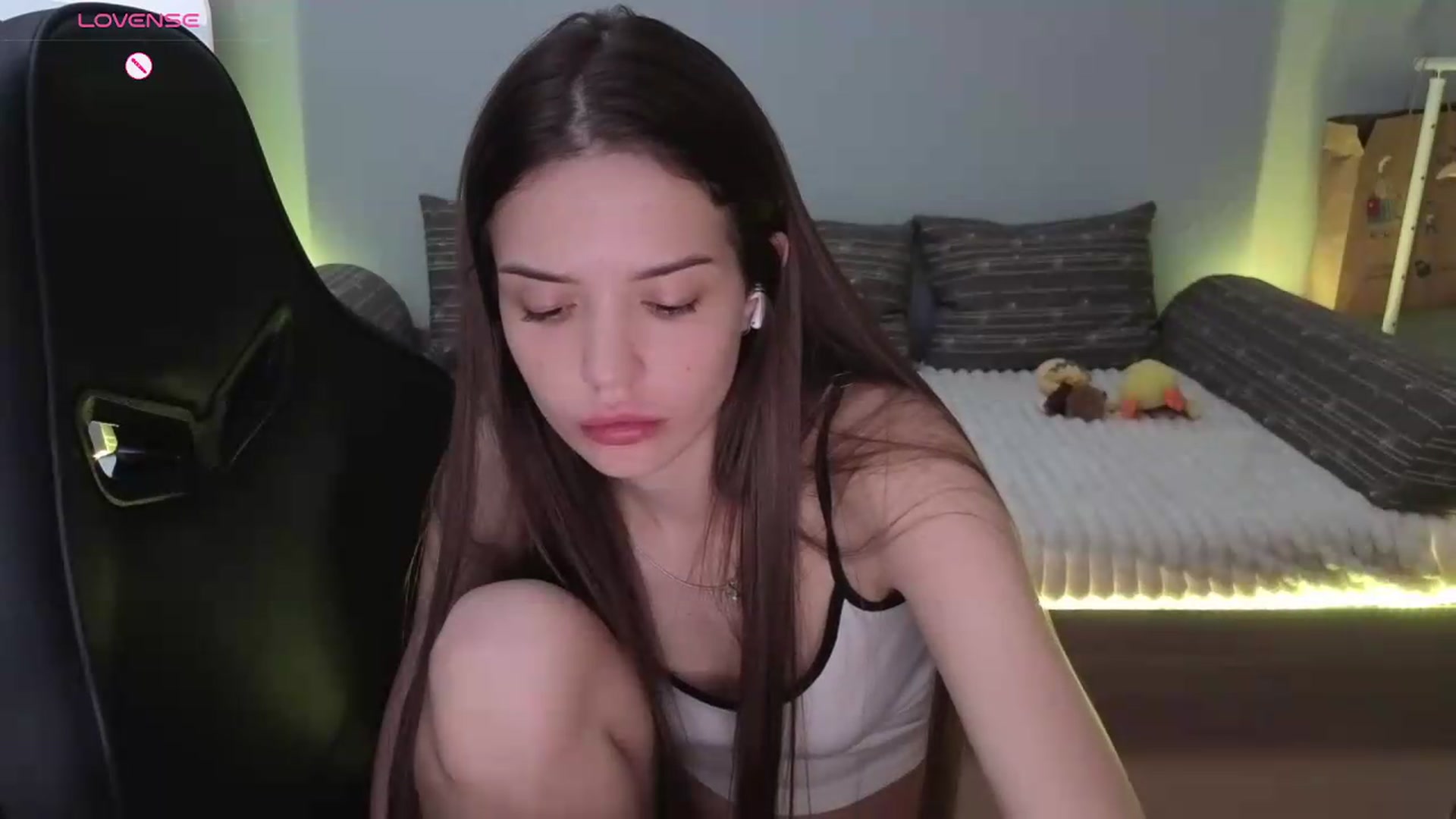 Gallery image thumbnail from JessicaB's myfreecams stream on, 06/01/2026, 20:00 image 12 of 20