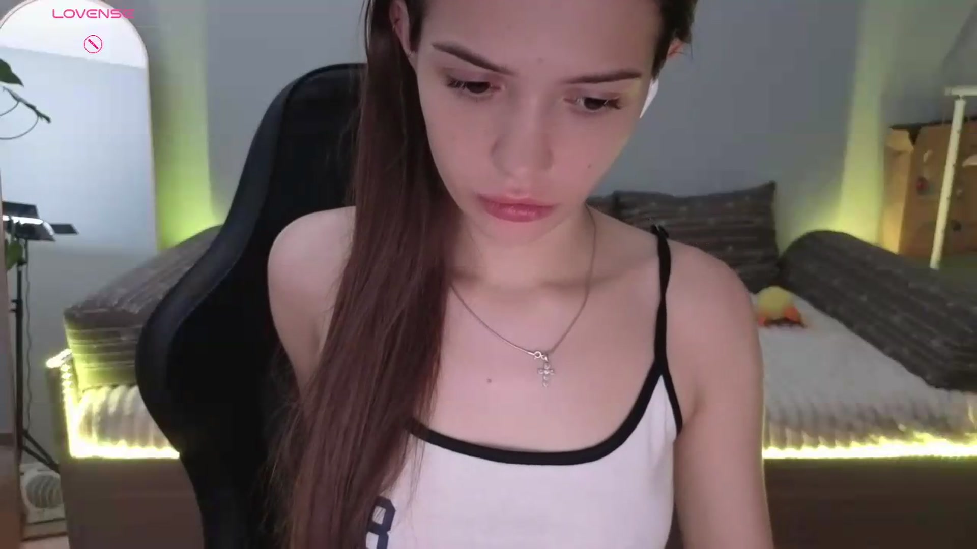 Gallery image thumbnail from JessicaB's myfreecams stream on, 06/01/2026, 20:00 image 18 of 20