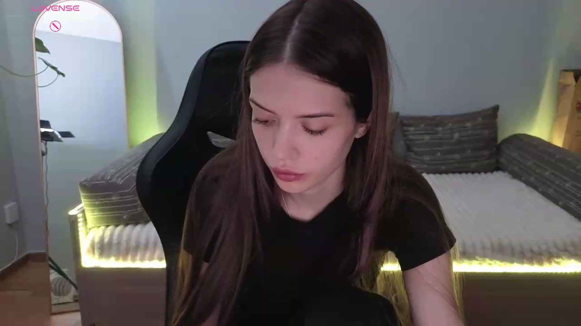 Gallery image thumbnail from JessicaB's myfreecams stream on, 06/03/2026, 13:27 image 4 of 20